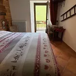 L'abri Bed and Breakfast 3*