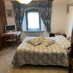 L'abri Bed & Breakfast 3*